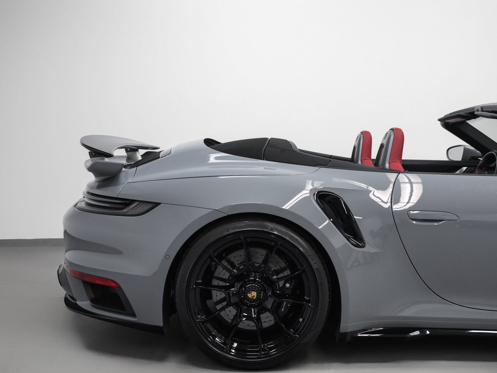 Certified 2024 Porsche 911 Turbo S AWD/4WD image 17