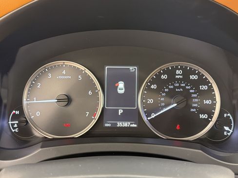 Used 2024 Lexus IS 350 F Sport RWD image 19