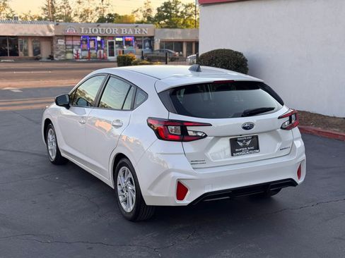 Used 2024 Subaru Impreza 2.0i image 4