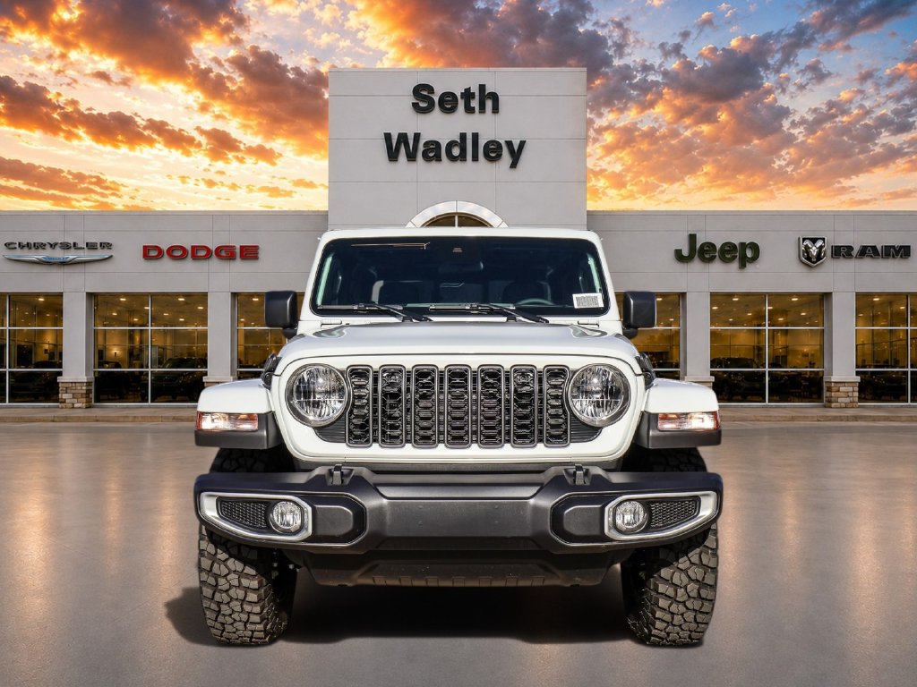 Used 2025 Jeep Gladiator Mojave AWD/4WD image 2