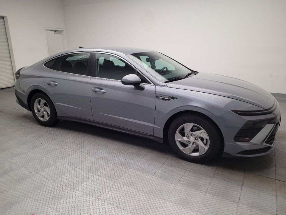 Used 2025 Hyundai Sonata SE FWD image 11