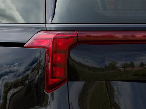 New 2027 Kia Carnival SX w/ Dark Edition Package FWD image 11