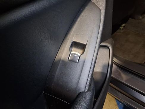 Used 2018 Honda Accord Sport image 24