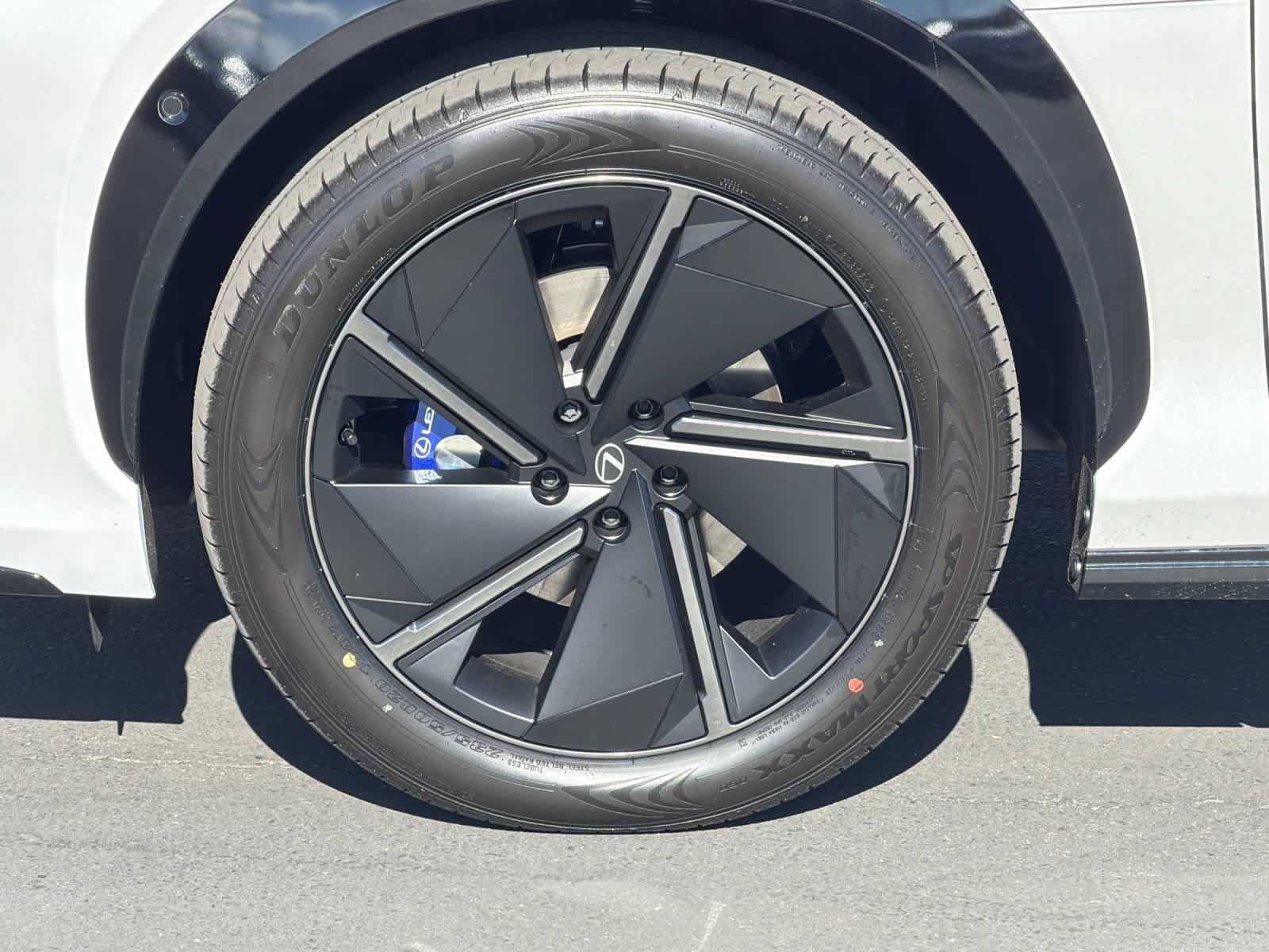 New 2026 Lexus RZ 450e AWD w/ Luxury Package image 30