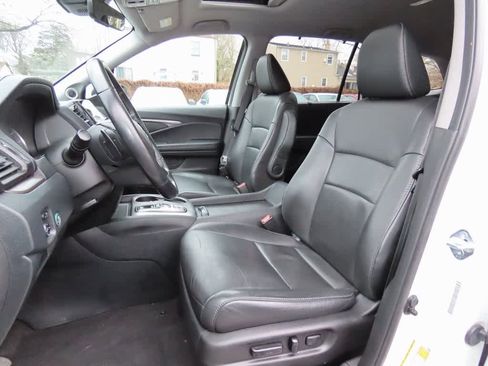 Certified 2022 Honda Pilot Special Edition image 13