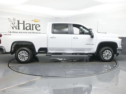 Used 2026 Chevrolet Silverado 2500 LT AWD/4WD image 7