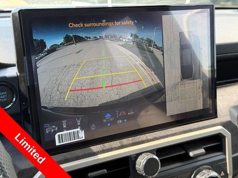 Used 2025 Toyota Tacoma Limited AWD/4WD image 24