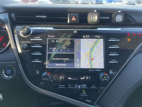 Used 2019 Toyota Camry XSE image 12