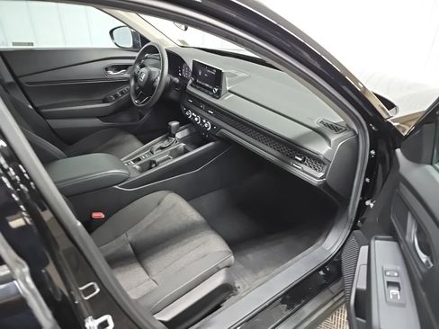 Used 2024 Honda Accord EX image 16