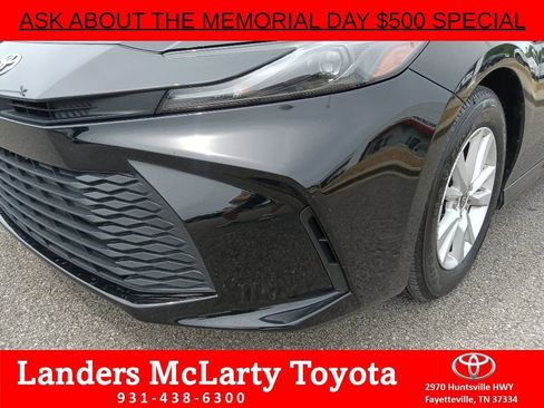 Used 2025 Toyota Camry LE FWD image 9