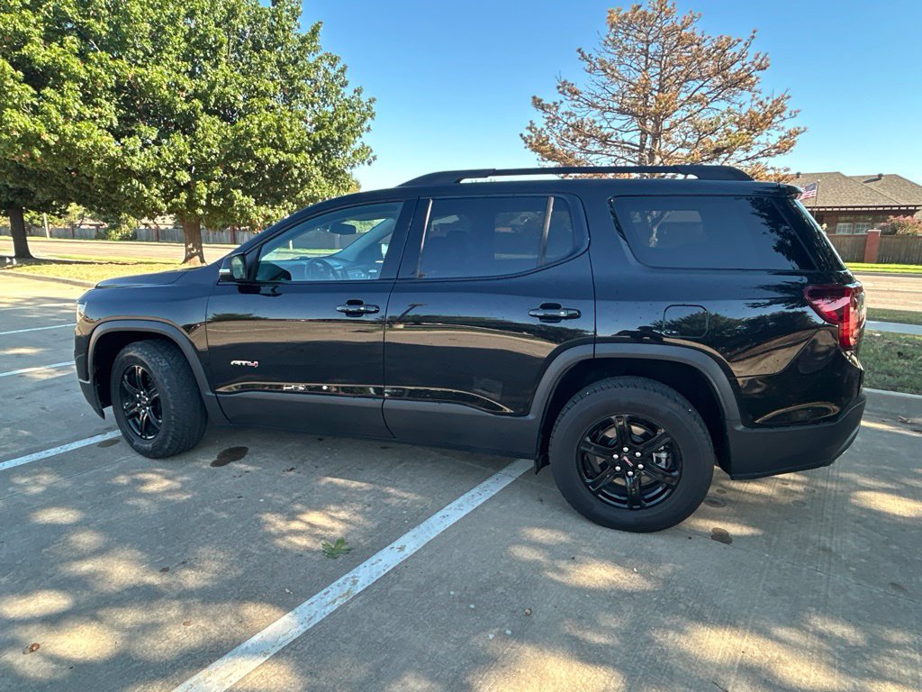 Used 2023 GMC Acadia AT4 w/ Technology Package AWD/4WD image 6