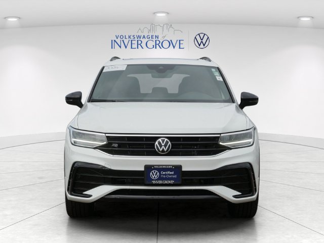 Certified 2024 Volkswagen Tiguan SE R-Line AWD/4WD image 2