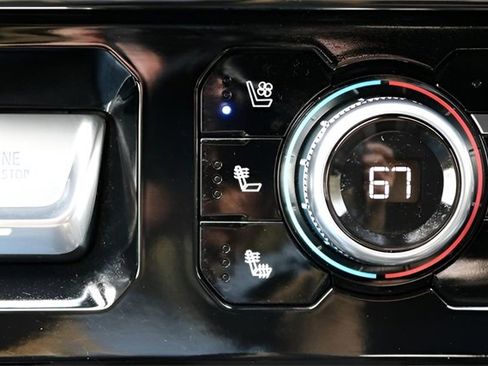 Used 2024 GMC Sierra 2500 AT4X w/ AT4X AEV Edition image 24