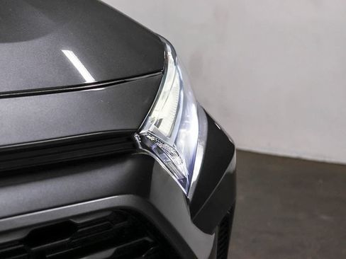 Certified 2022 Toyota RAV4 XLE w/ Convenience Package FWD image 8