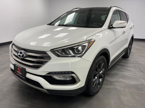 Used 2017 Hyundai Santa Fe Sport w/ 2.0T Ultimate Tech Package 05 AWD/4WD image 2