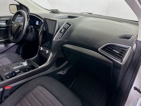 Used 2021 Ford Edge SE FWD image 30