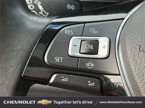 Used 2019 Volkswagen Jetta SE image 16