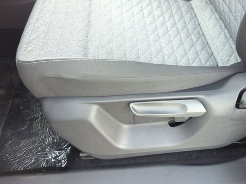 New 2026 Volkswagen Tiguan S image 11