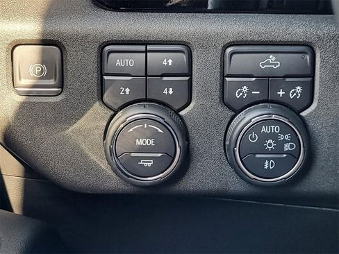 Certified 2023 Chevrolet Silverado 1500 RST w/ Z71 Off-Road Package image 26