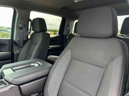 Used 2026 Chevrolet Silverado 1500 Custom RWD image 14