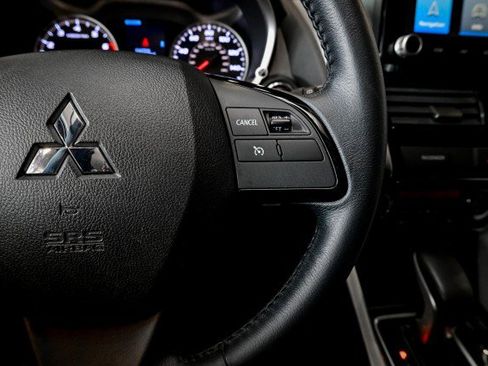 Used 2022 Mitsubishi Eclipse Cross SE image 35