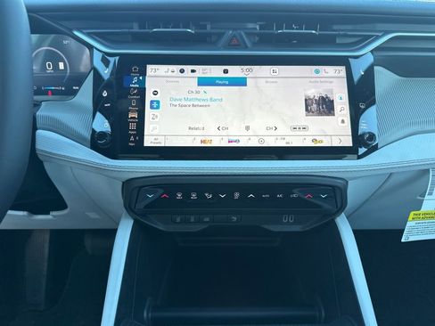 New 2026 Jeep Cherokee Limited image 19