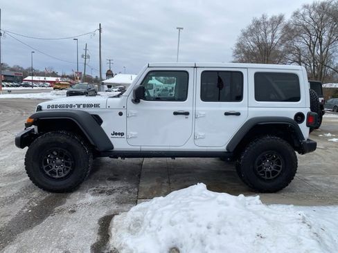 Used 2023 Jeep Wrangler Unlimited Sport image 7