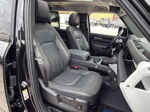 Used 2020 Land Rover Defender 110 S AWD/4WD image 40