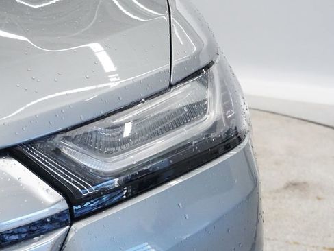 Used 2023 Chevrolet Traverse Premier image 12