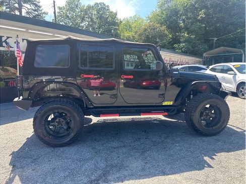 Used 2009 Jeep Wrangler Unlimited X RWD image 5
