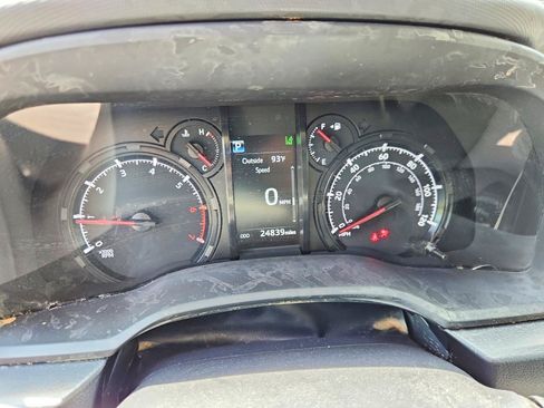 Used 2024 Toyota 4Runner SR5 AWD/4WD image 8