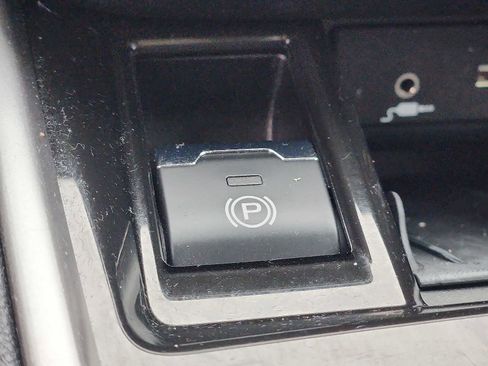 Used 2022 Subaru Legacy Premium image 23