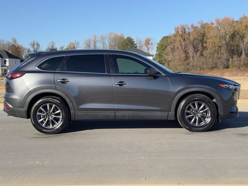 Used 2021 MAZDA CX-9 Touring w/ Touring Premium Package image 4