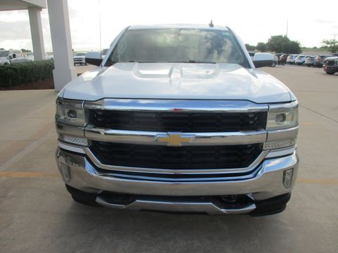 Used 2017 Chevrolet Silverado 1500 LT w/ All Star Edition AWD/4WD image 15