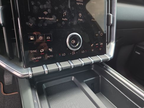 Used 2024 GMC Acadia AT4 AWD/4WD image 23