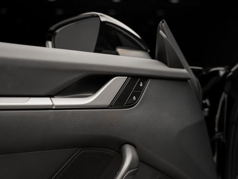 Used 2020 Porsche 911 Carrera image 55