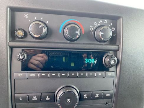 Used 2024 Chevrolet Express 2500 w/ Driver Convenience Package image 14