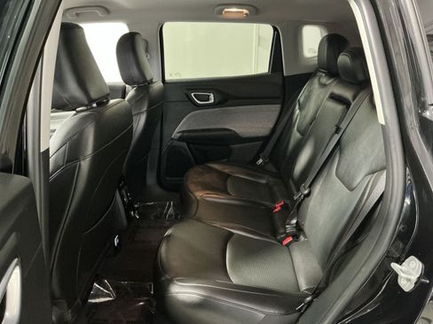 Used 2022 Jeep Compass Latitude AWD/4WD image 24
