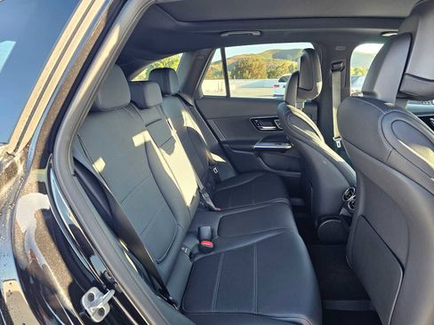 New 2026 Mercedes-Benz GLC 300 4MATIC image 12