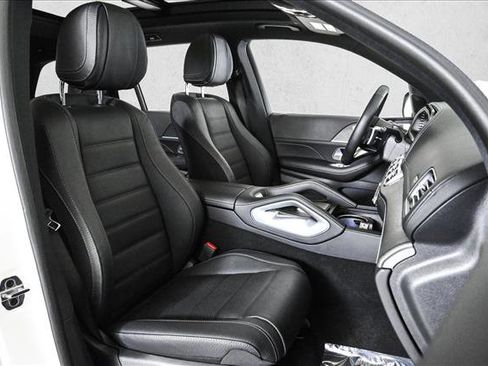 Certified 2025 Mercedes-Benz GLS 450 4MATIC image 24