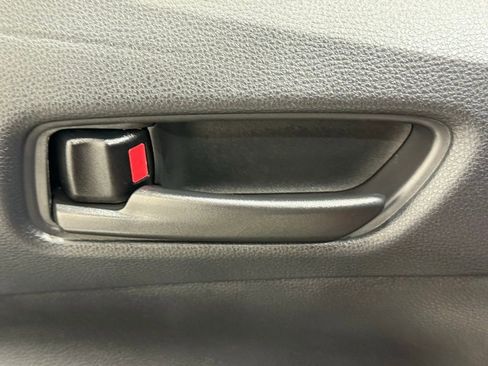 Used 2025 Toyota Corolla LE image 28