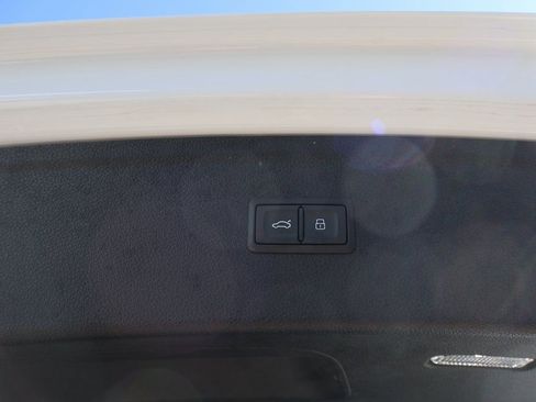 Used 2023 Audi Q5 2.0T Premium Plus w/ Premium Plus Package image 19