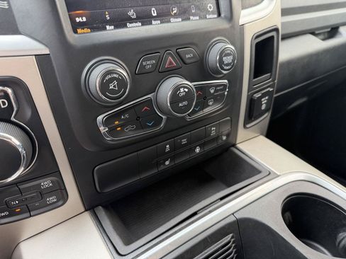 Used 2020 RAM 1500 Classic SLT w/ Luxury Group AWD/4WD image 26