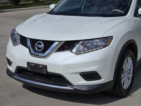 Used 2015 Nissan Rogue SV FWD image 12