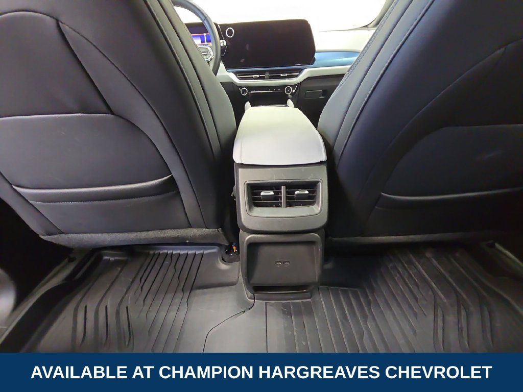 Used 2025 Chevrolet Equinox EV LT w/ Convenience Package AWD/4WD image 29
