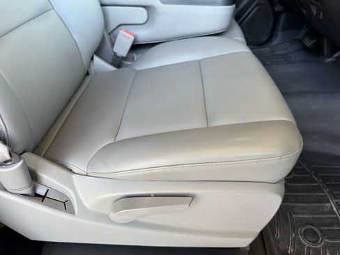Used 2015 GMC Sierra 1500 2WD Regular Cab image 21