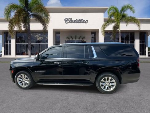 Used 2023 Chevrolet Suburban Premier image 9