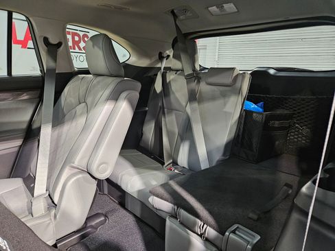 New 2026 Toyota Highlander Platinum AWD/4WD image 22