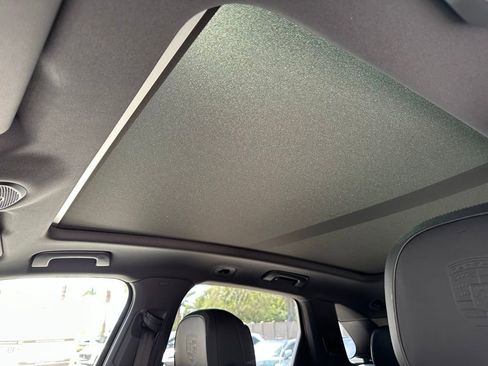 Certified 2025 Porsche Cayenne image 31