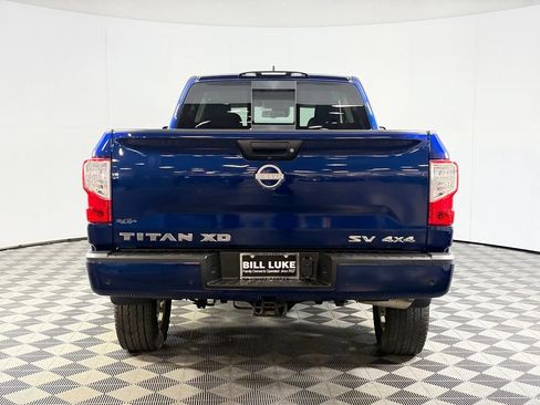 Used 2024 Nissan Titan SV w/ SV Convenience Package AWD/4WD image 9